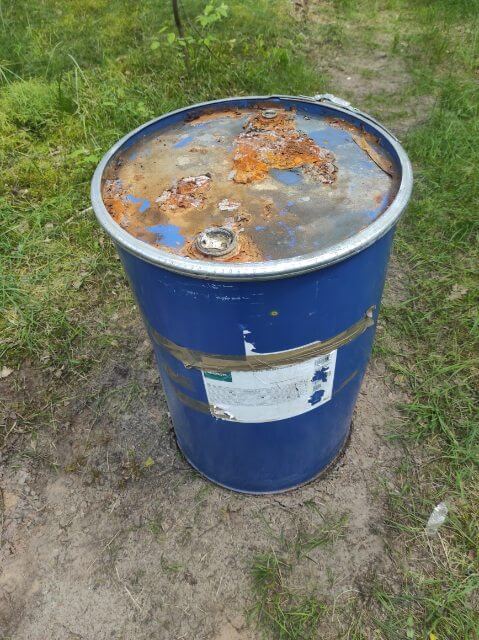 Odpady porzucone w m. Antoniewo